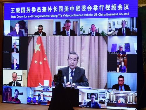  王毅：中美應(yīng)開啟各層級(jí)對(duì)話，任何問題都可以拿到桌面